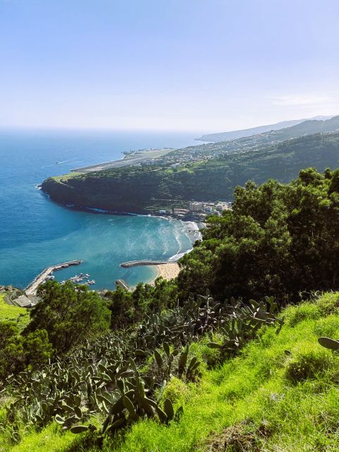 Madeira tour- Santana - Full Day - Pico do Arieiro: Madeira’s highest car-accessible viewpoint