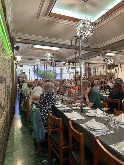 Madeira:TypicalShowFolklore Evening.included.Dinner transpt - Unlimited drinks included, but know what is in the package