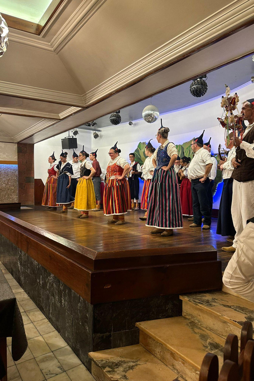 Madeira:TypicalShowFolklore Evening.included.Dinner transpt - Should you book this Madeira folklore dinner?