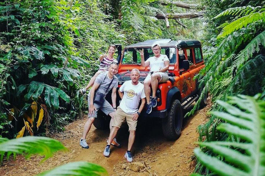Madeira: West Side Jeep Tour with Natural Pools - Véu da Noiva Waterfall and Cabo Girão Skywalk, 580 Meters Up