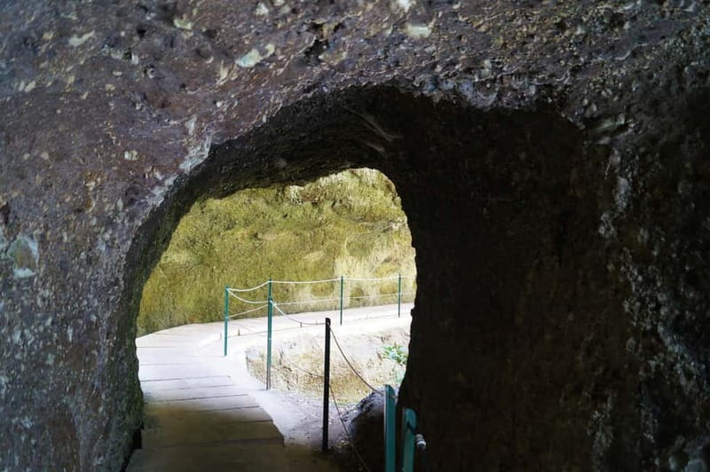 Madeira: Wet your hair in the amazing Levada Nova / Moinhos - Key things you’ll notice right away