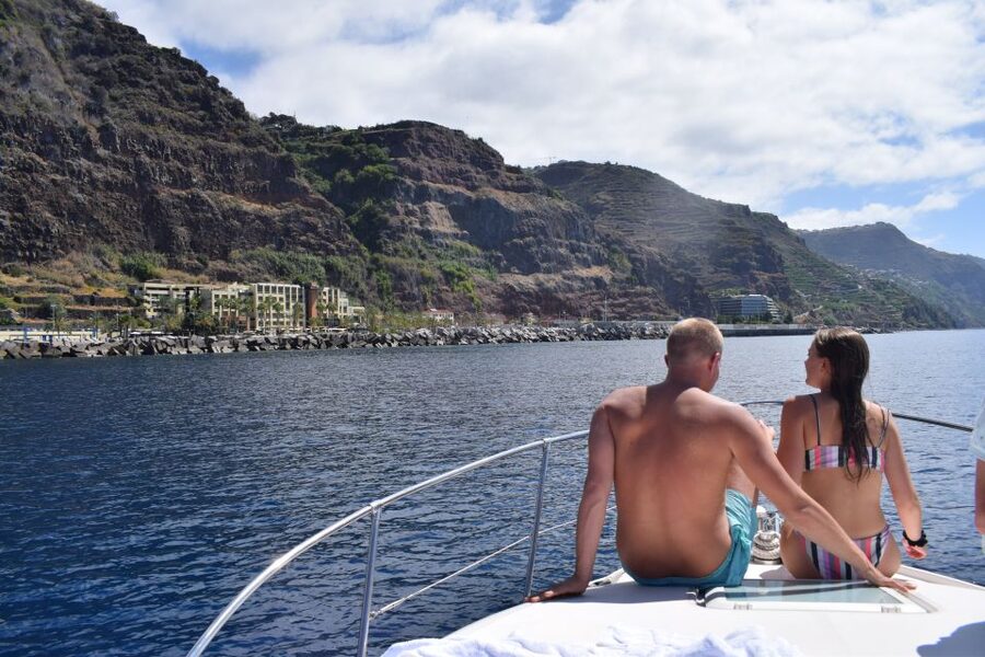 Madeira: Whale and Dolphin Watching Private Cruise - Where You Meet On Tales at Marina da Calheta (and What to Bring)