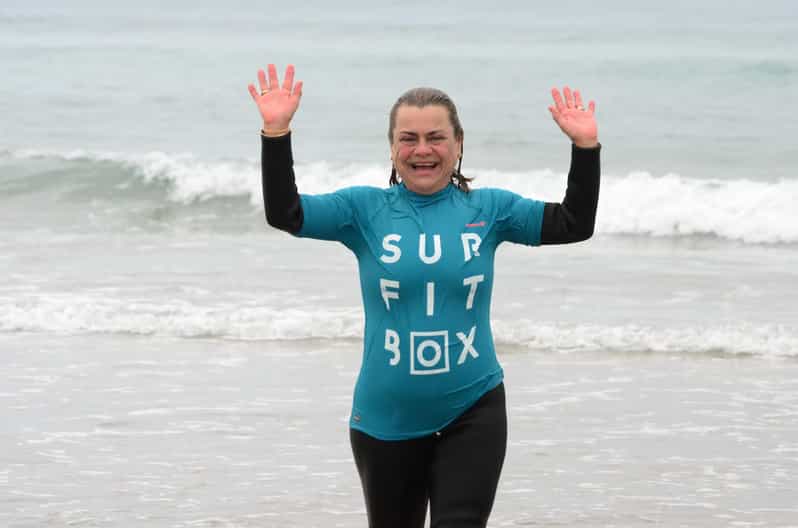 Matosinhos: Best surf Lesson with all equipment - Meeting Surfitbox: gear pickup, wetsuits, and getting ready fast