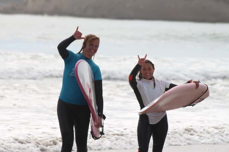 Matosinhos: Surfing Lesson with Equipment - Equipment included: wetsuit, surfboard, storage, and sport insurance
