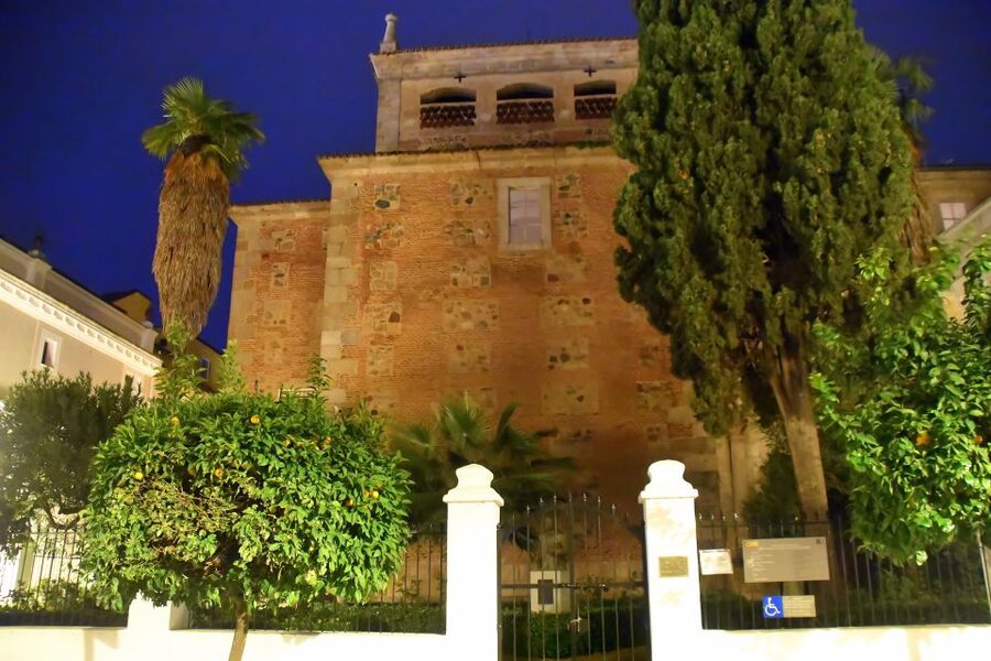 Merida: Legends and Mysteries Night Tour - Werewolves, ghost figures, and the “Roman defense” theme