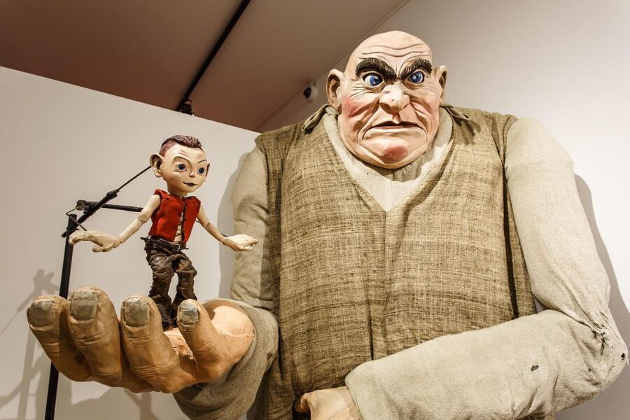 Museu das Marionetas do Porto - The Hands-On Room: Where You Become Part of the Show