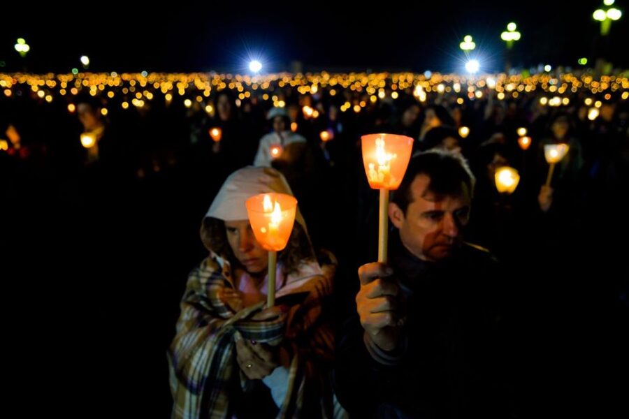 Night pilgrimage to Fatima with candle procession - Key points to know before you go