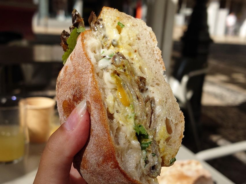 No Diet Club - Unique food tour in Lisbon with many Tastings - Vegetarian friendly, plus how guides handle real needs