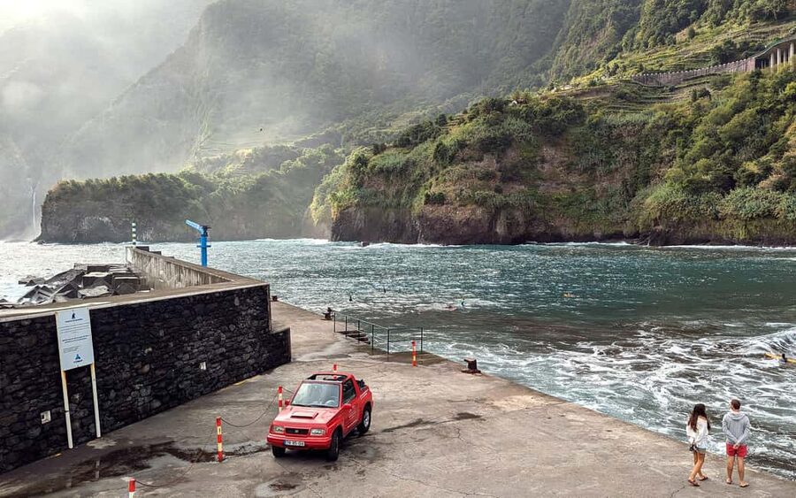 North Express: Half-day Private Jeep Tour - São Vicente promenade and a quick local bakery stop