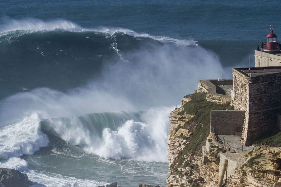 Óbidos, Nazaré & Alcobaça: Private Trip by Car - Key highlights at a glance