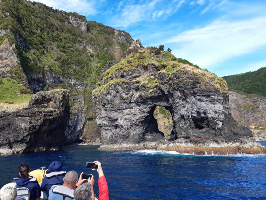Passeios Turísticos: Trip to Corvo by Boat - Why Corvo and Flores work so well together on one boat day