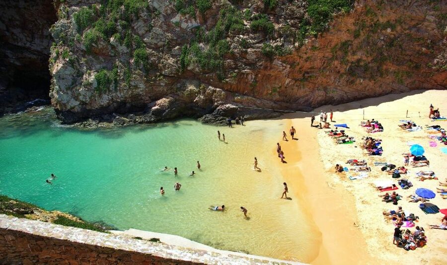 Peniche: Berlengas Island Trip, Hiking and Cave Tour - The crossing: catamaran vs. semi-rigid or sports yacht