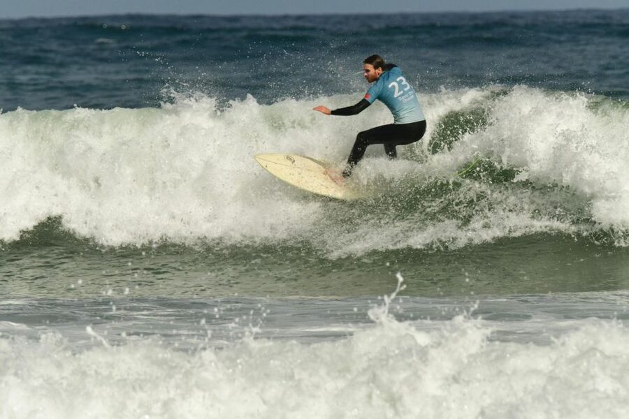 Peniche:Surf lessons Beginners ,Intermediate, advance level - What You Get for $41: Board, 4.3 Wetsuit, and Insurance