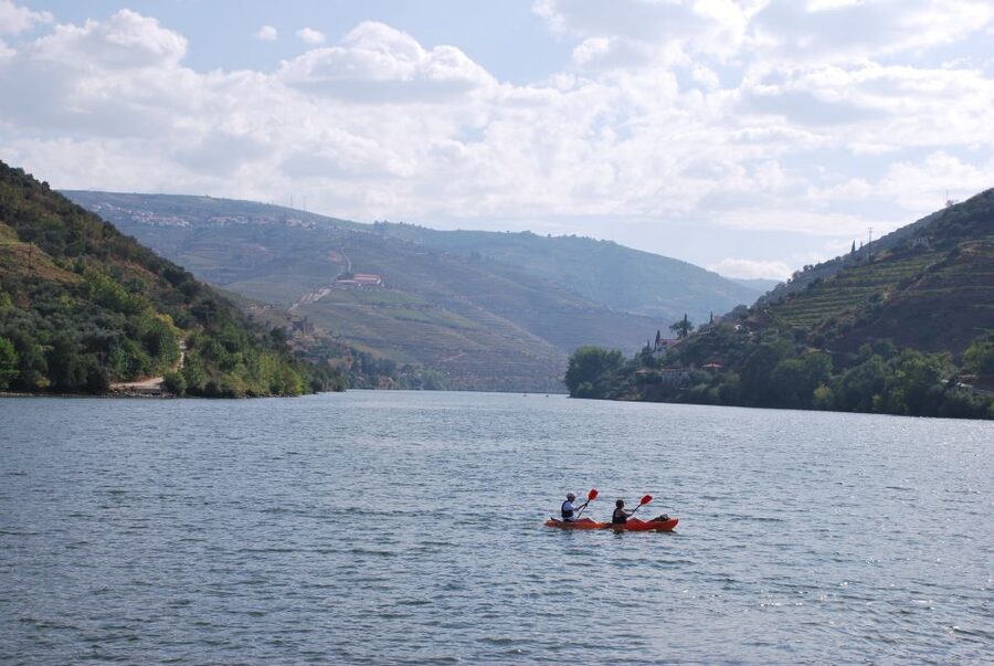 Pinhão: 4 Hour Douro Valley Kayak Rental - A Self-Guided Loop: Douro River Main Flow and a Quieter Tributary