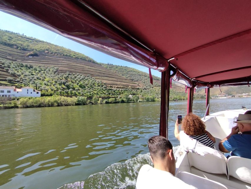 Pinhão: Douro River 50-min Boat Trip with Port Wine - How much of the Douro you really see in 50 minutes