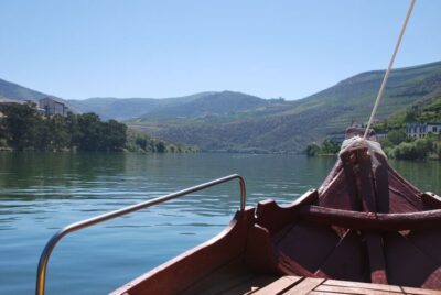 Pinhão: Rabelo Boat 1-Hour Tour