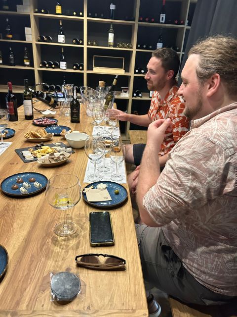 Port Wine class with 3 or 5 Port tasting and pairings - Your tasting timeline: 45 minutes for 3 Ports, about 1h15 for 5