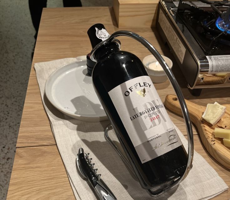 Port Wine class with 3 or 5 Port tasting and pairings - Why the group size (10 max) changes everything