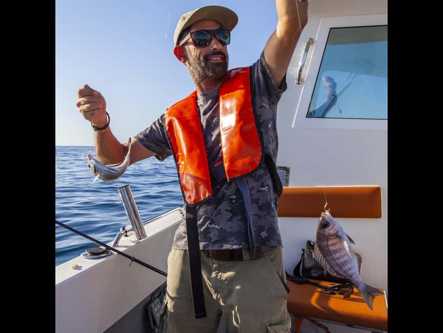 Portimão: Algarve Reef Fishing - Getting Real Help: From Bait Handling to Landing Fish