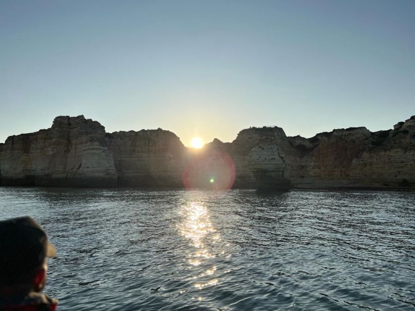 Portimao: Boat trip to the Benagil Cave - The guide experience: Carlos, David, and Maria bring the coast to life