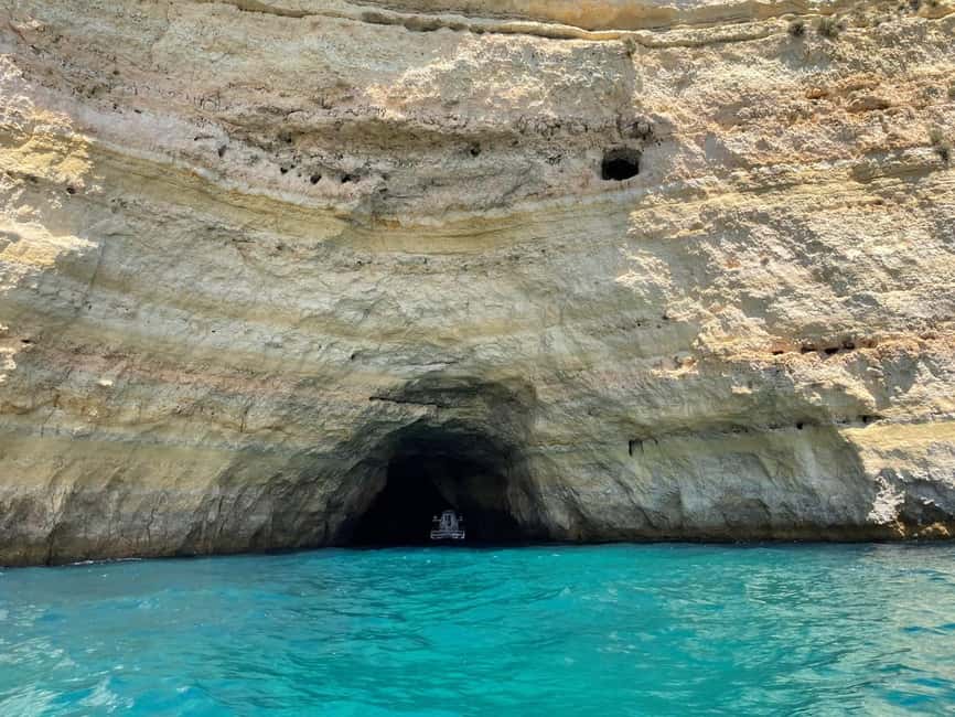 Portimão: Guided Coastal Caves Tour by Boat - Guide stories on the Algarve shoreline: what you will learn