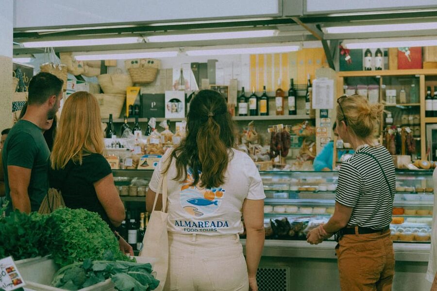 Portimão: Guided Local Food Tour - Ending with dessert: the sweet reset