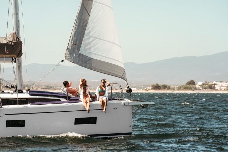 Portimao: Half-Day Sailing Yacht Cruise to the Benagil Caves - The 3.5-hour route: coast views, golden cliffs, and planned stops