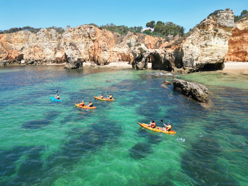 Portimão: Small Group Kayak Cave and Cliff Tour - Getting to Praia do Vau, where the kayak cave tour starts