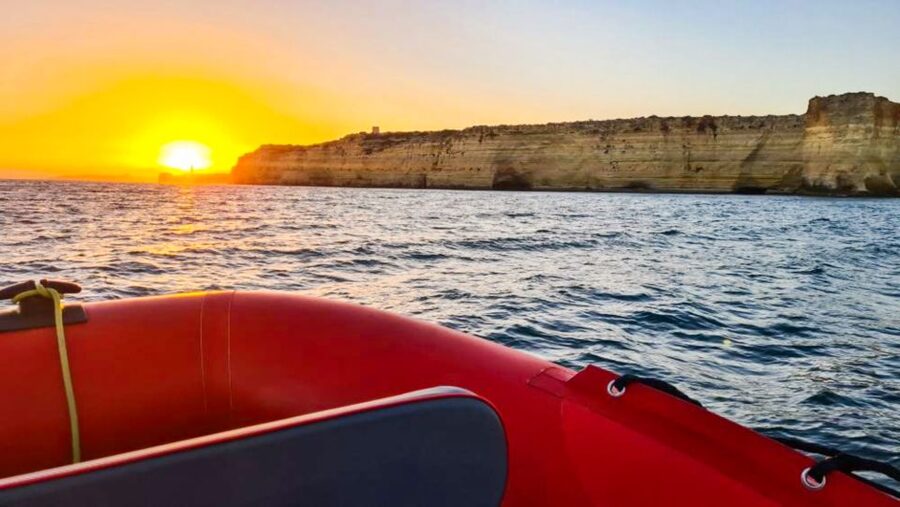 Portimão: Sunset Cruise to Benagil Cave - Sunset Algarve and the Alfanzina Lighthouse moment