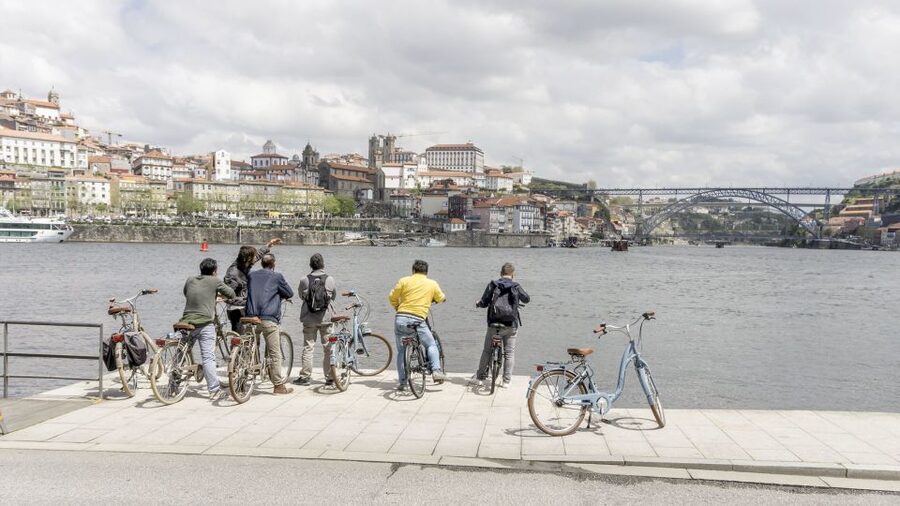 Porto: 3-Hour Bike Tour - Getting set up at Biclas & Triclas, then rolling out with confidence
