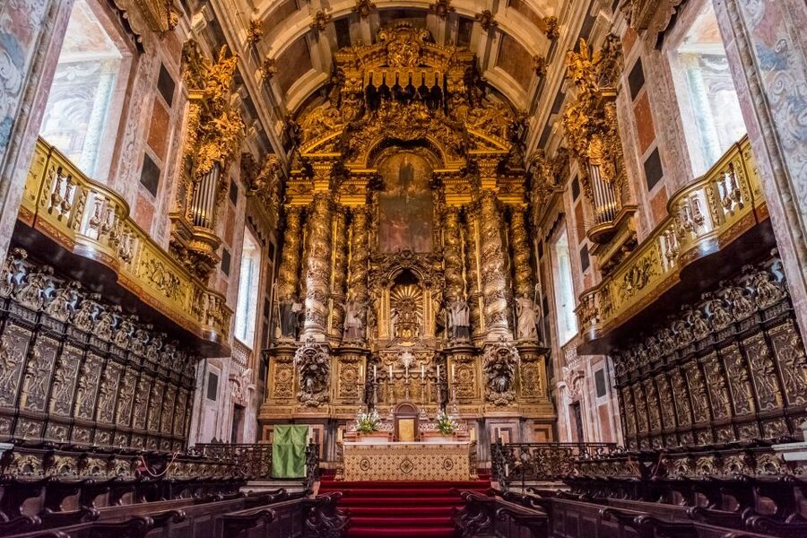 Porto: 3-Hour Guided City Highlights Walking Tour - What the guides do differently, and why the stories matter