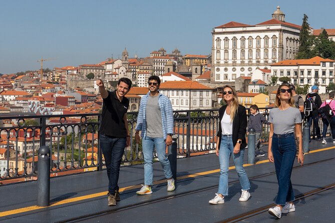 Porto 360°: Helicopter Flight, Guided Walking Tour & River Cruise - Dom Luís I Bridge timing: why the boat part feels like the transition