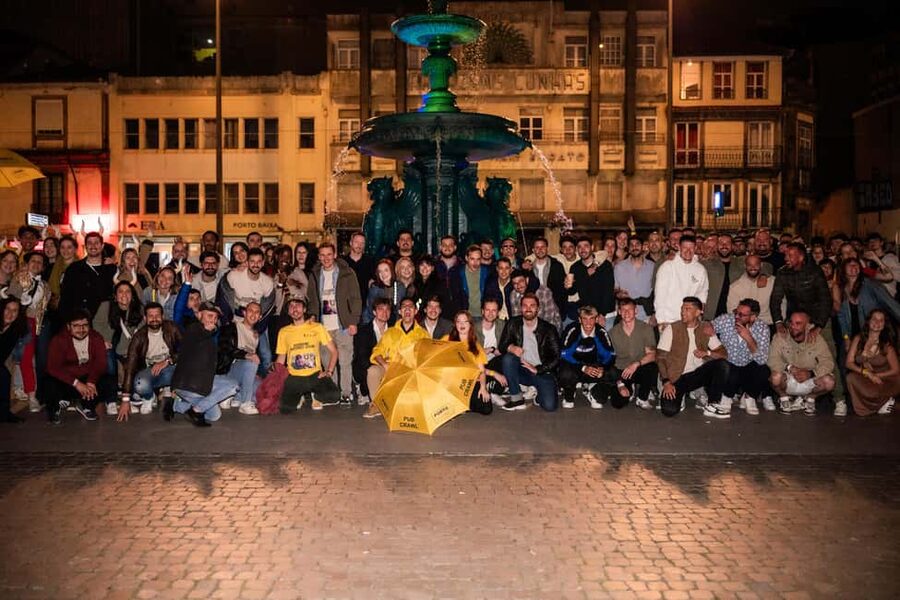 Porto: 4 Bar Pub Crawl, 7 Drinks, & Skip-the-Line Club Entry - Key things that make this Porto night tick