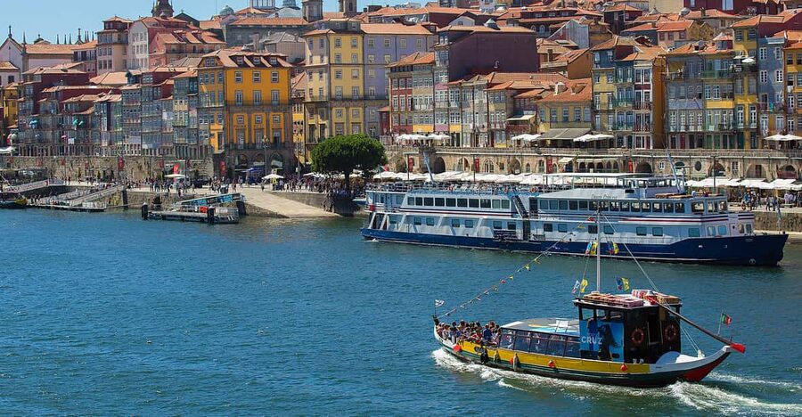 Porto: 6 Bridges Boat Cruise with Port Wine Cellar & Tasting - Luis I Bridge, Ribeira Views, and Maria Pia: How the River Changes the City