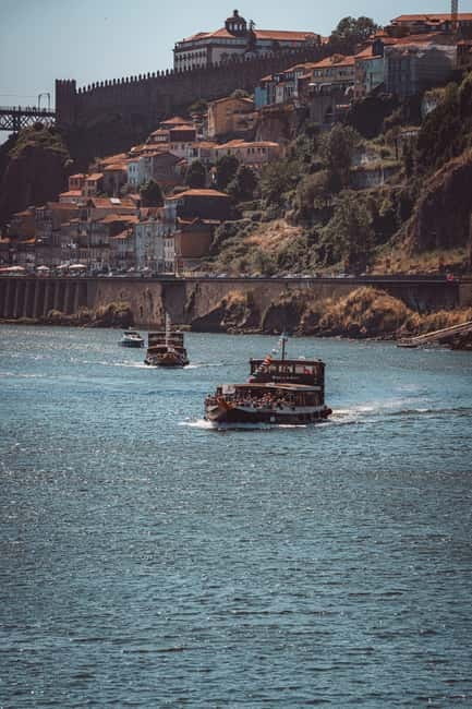Porto: 6 Bridges Cruise on a Traditional Rabelo Boat - Who this cruise suits best (and who should consider something else)