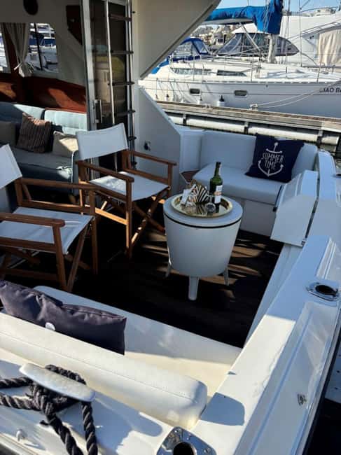 Porto: 6 Bridges Cruise, Welcome Drink & Sunset Option - The sunset option: city history first, sea second (and yes, it can be windy)