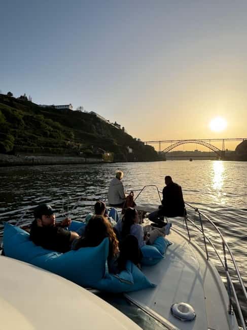 Porto: 6 Bridges Cruise, Welcome Drink & Sunset Option - Getting to Marina da Afurada: Uber works, but plan time for the bridge