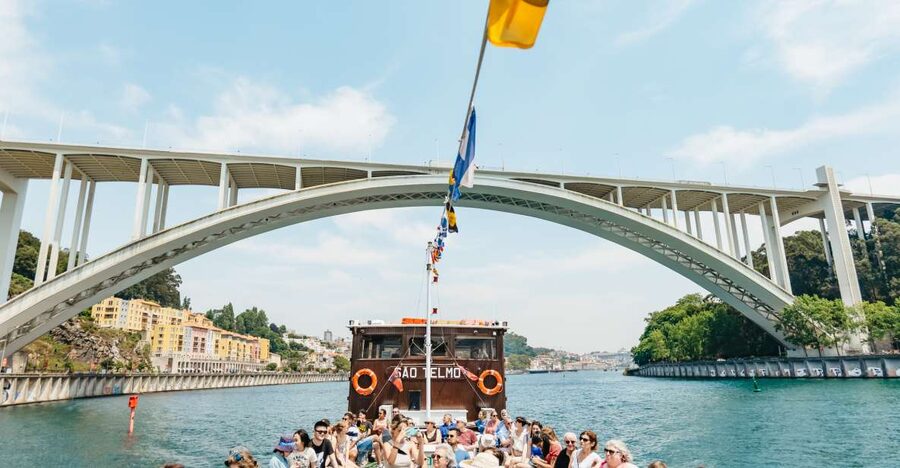 Porto: 6 Bridges Douro River Cruise - How long should you set aside at the docks?