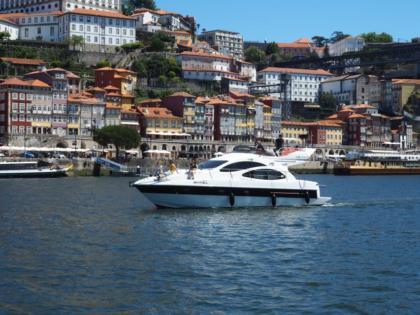 Porto: 6 Bridges Port Wine River Cruise with 4 Tastings - The Douro cruise route, from São Pedro da Afurada toward the bridge lineup