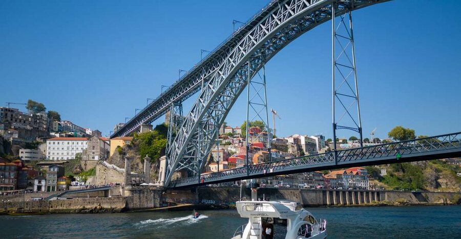 Porto: 6 Bridges Port Wine River Cruise with 4 Tastings - Dom Luís Bridge to Ponte de São João: spotting the bridges in your head, in order