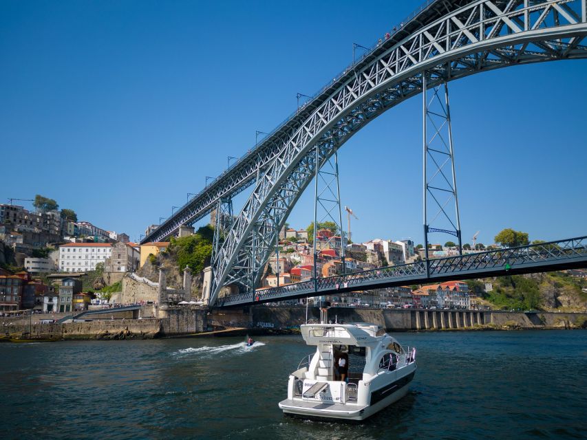 Porto: 6 Bridges Port Wine River Cruise with 4 Tastings - Six Bridges in Sight, and How the Route Keeps the Views Interesting