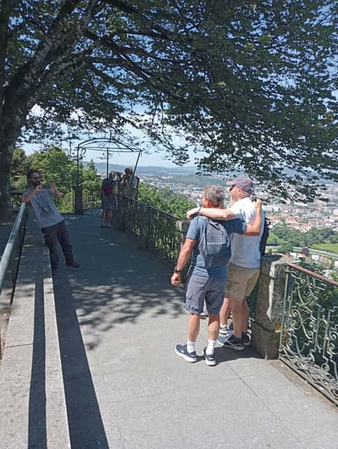 Porto:Braga & Guimarães Small-Group Full Day Tour with lunch - Should you book the Porto to Braga and Guimarães full-day tour with lunch?