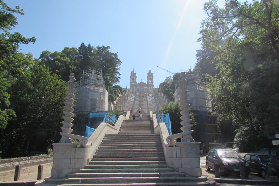Porto:Braga & Guimarães Small-Group Full Day Tour with lunch - What you really get for about $116 per person