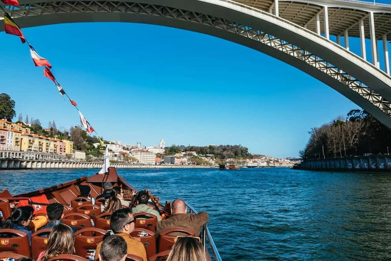 Porto: Bridges Cruise & Sunset & Port Wine Cellar Option - Why the Douro River is the best way to frame Porto