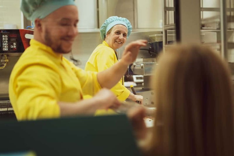 Porto: Chocolate Museum - Unwrap the Secrets of Chocolate - Logistics in Porto: meeting point, hours, and a smart day-of-week choice