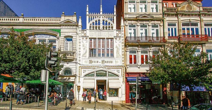 Porto: City Tour, 6 Bridges Cruise and Wine Tasting - The guided walk through Porto’s center (and the Ribeira viewpoint)