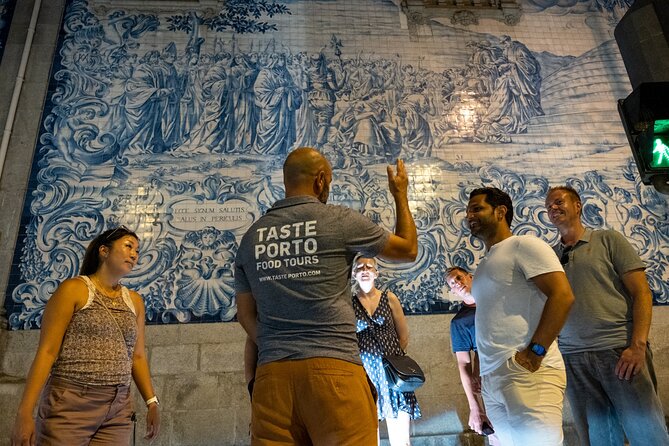 Porto Craft Beer Tour: 7 Beers + 3 Food Pairings in a Small Group - Stop 4: Catraio Craft Beer Shop and the 2-beer Portuguese flight