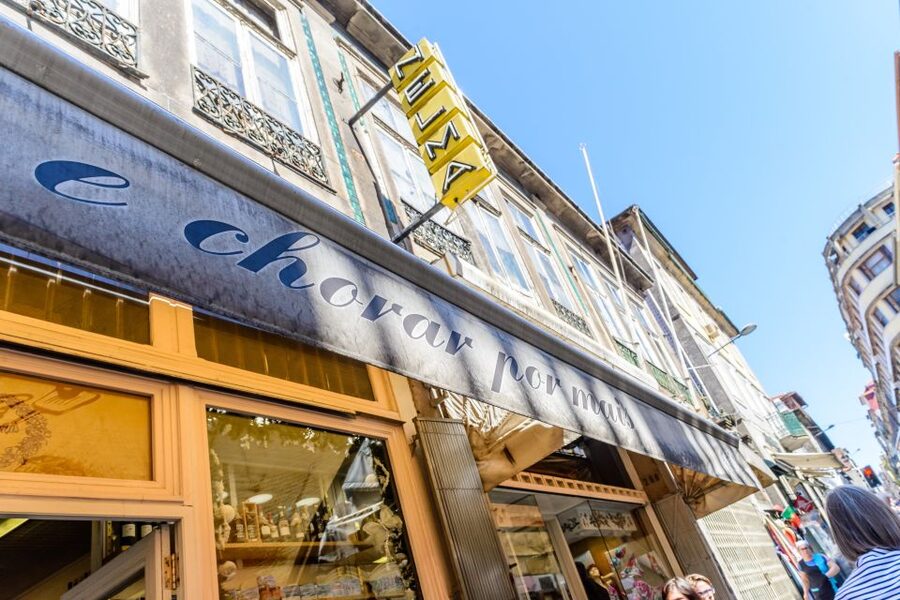 Porto: Delicious Food and Wine Walking Tour - The 4-hour upgrade: francesinha and flame-grilled chicken