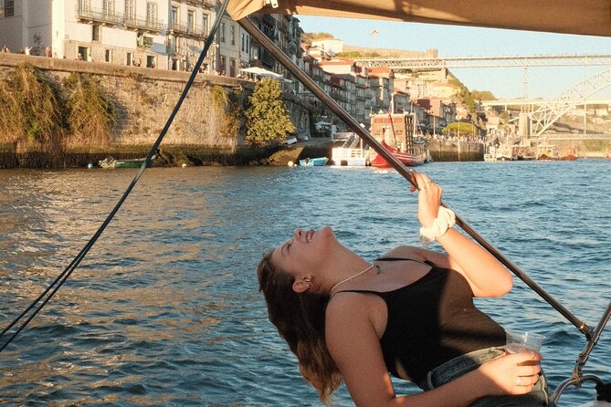 Porto: Douro River Boat Cruise with Port Wine and Snacks - Port Wine and Snack Pairings: What You’ll Actually Taste