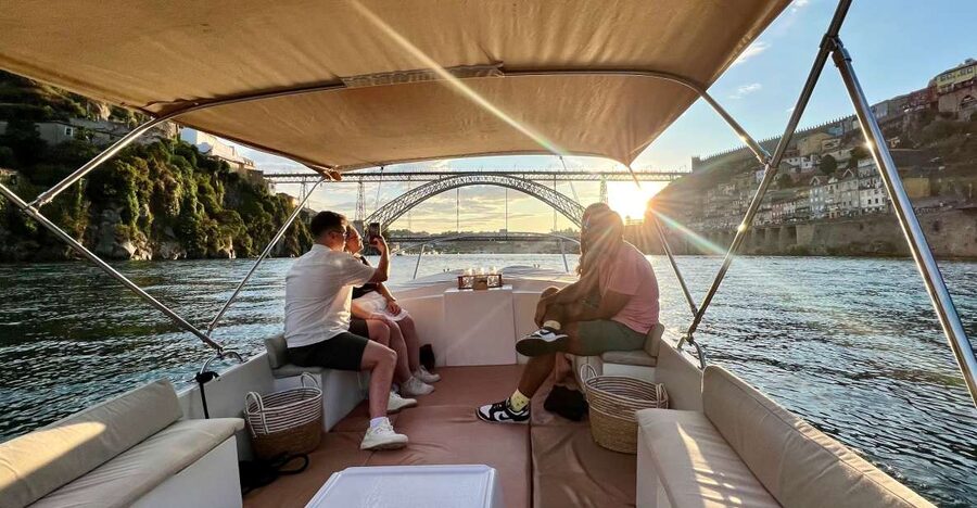 Porto: Douro River Boat Cruise with Port Wine Tasting - Bridge spotting from Ponte Maria Pia to Dom Luis Bridge